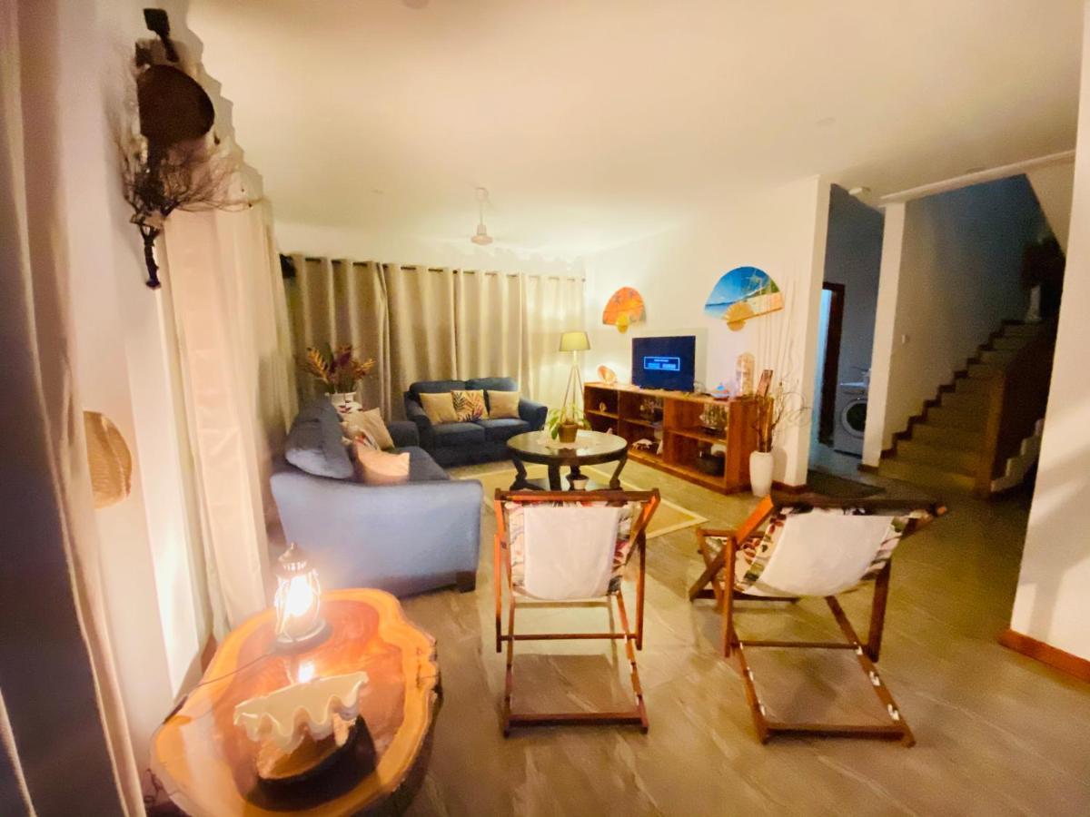 Dusk To Dawn Villa Victoria Luaran gambar